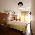 Hotel Murallas 2*