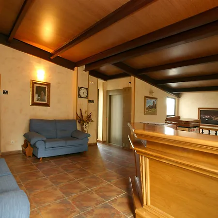 Szálloda Murallas Ávila